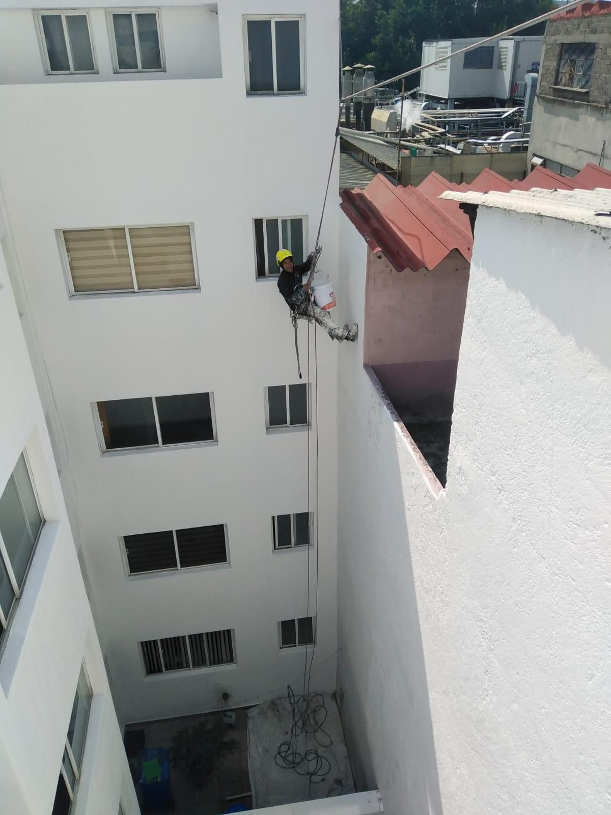 Limpieza de edificio 13